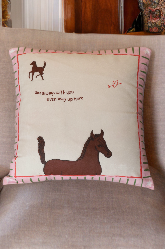 pretty horse cushion covers