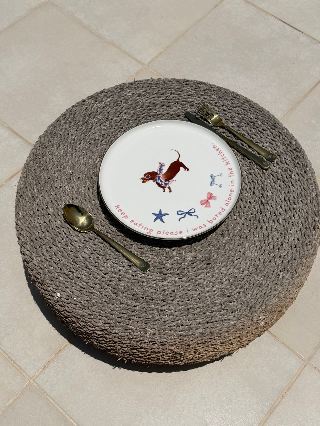 pretty bored pup plate
