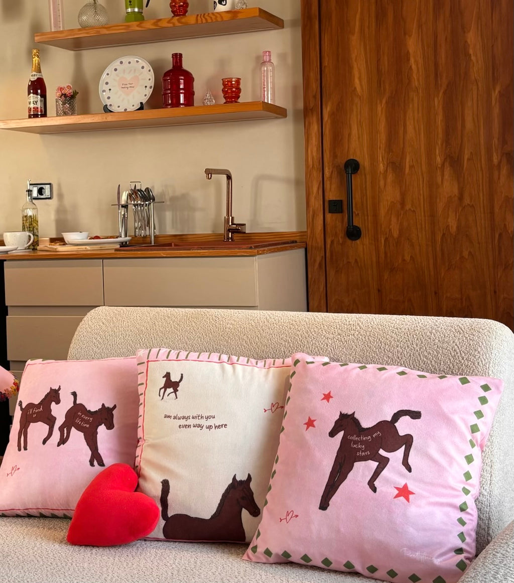 pretty horse cushion covers