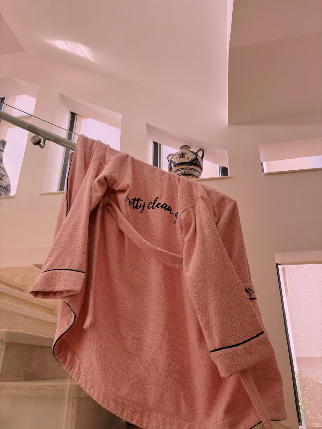 pretty clean bathrobe