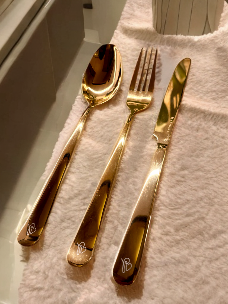 pretty cutlery set
